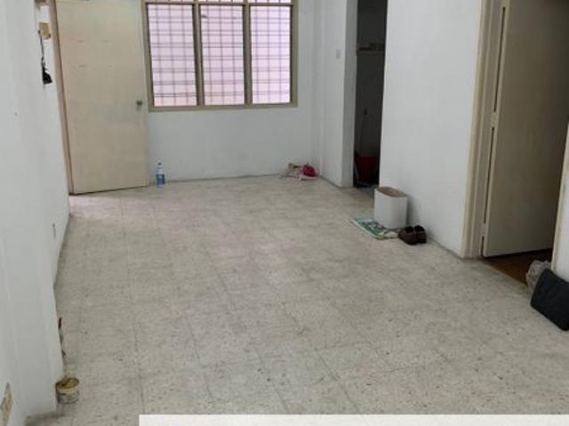 Flat for sale in Tanjong Sepat, Selangor