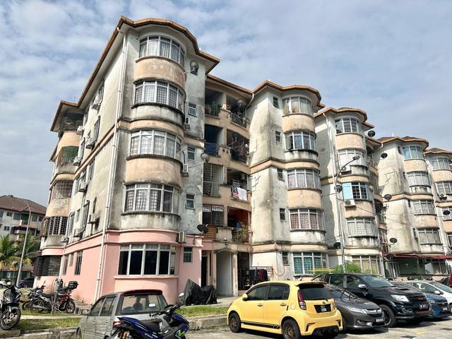 Apartment for sale in Petaling, Alam Impian