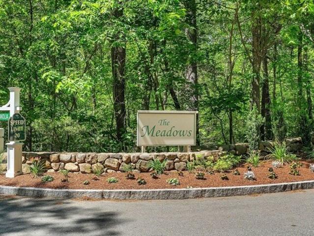 Condo for sale in Wayland, Massachusetts
