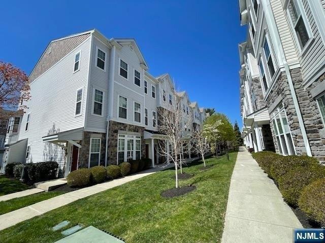 House for sale in Garfield