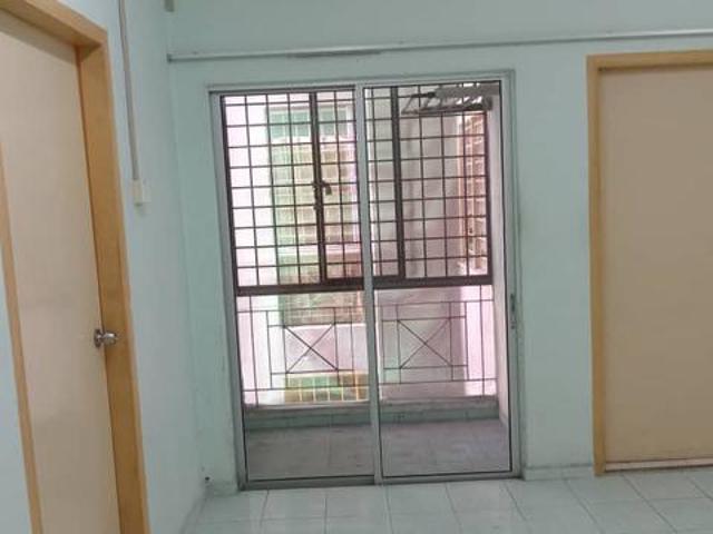 Apartment for sale in Sendayan Village, Negeri Sembilan