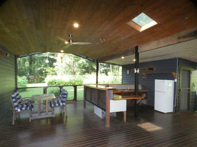 Cottage for sale in Cow Bay, Queensland
