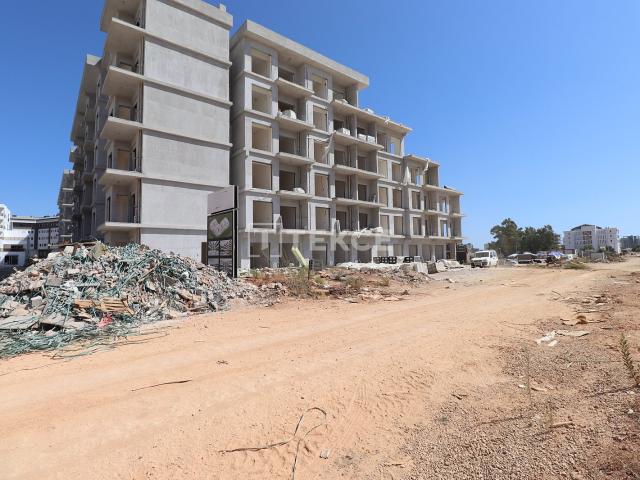 Aksu, Antalya içerisinde satılık mülk