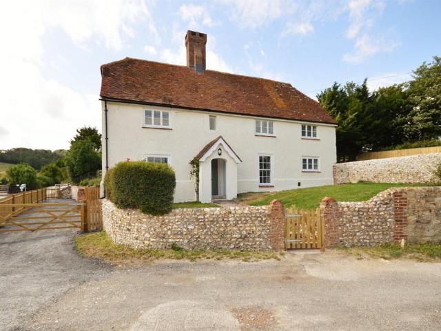 House for rent in Upwaltham, Littlecote