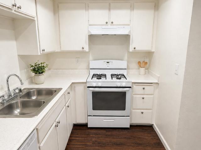 Apartment for rent in Garden Grove, California