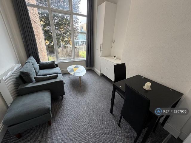 House for rent in Georgia, Greater Manchester