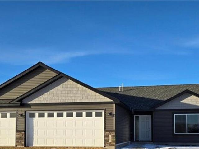 House for sale in Lake Crystal