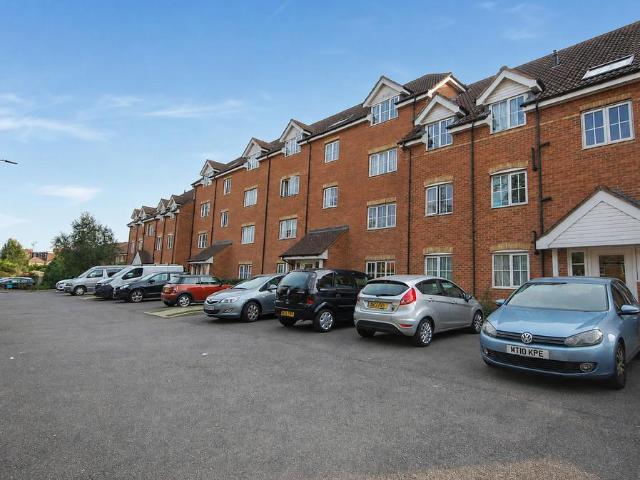 Apartment for rent in Stanborough, Fretherne