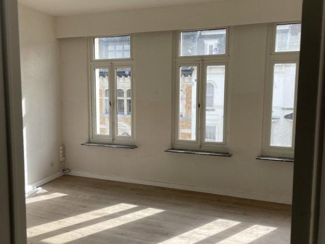 Appartement location à Sint-Jacobs, Gent