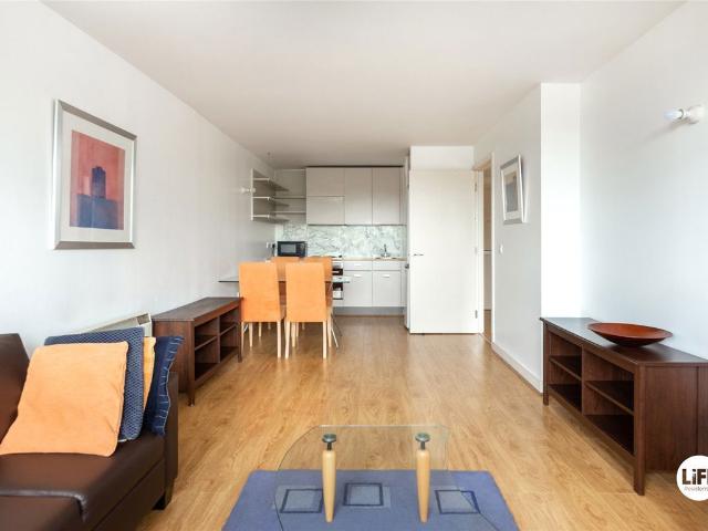 Apartment for rent in London Borough of Lewisham, Deptford