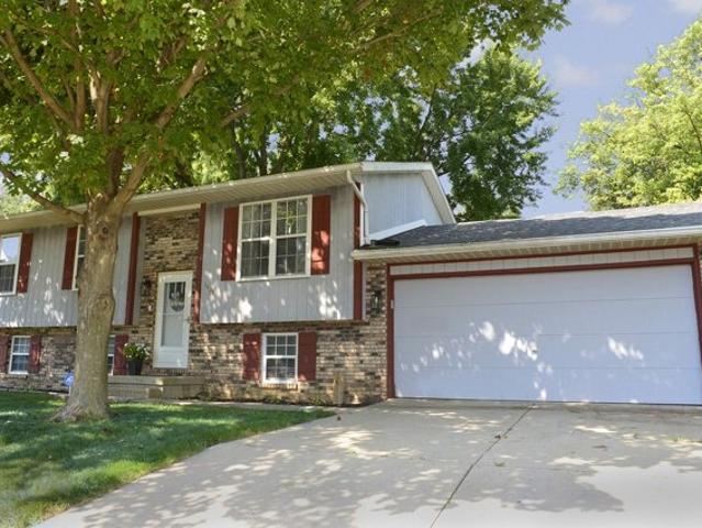 House for sale in Ottawa, Illinois