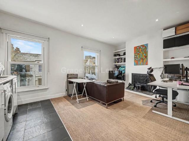 Apartment for rent in Brixton, Greater London