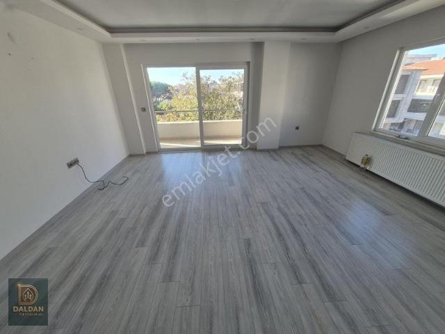 Yaya, Gömeç içerisinde kiralık mülk