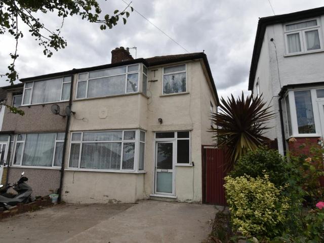House for rent in South Stanmore, Greater London