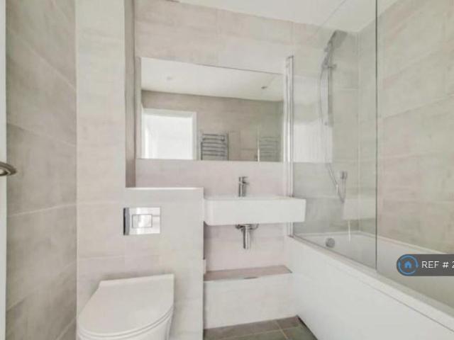 Apartment for rent in Royal Borough of Kingston upon Thames, Greater London
