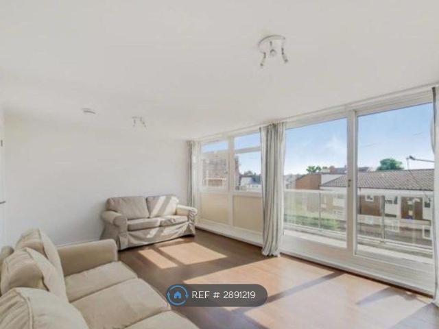 Apartment for rent in Royal Borough of Kingston upon Thames, Greater London