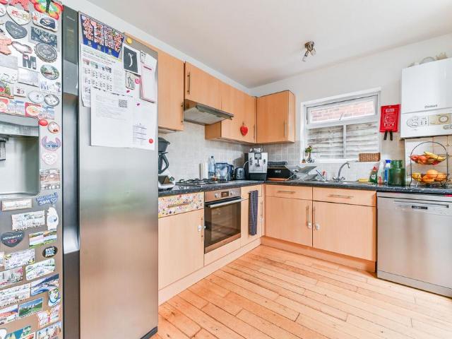 Apartment for rent in London Borough of Croydon, Greater London