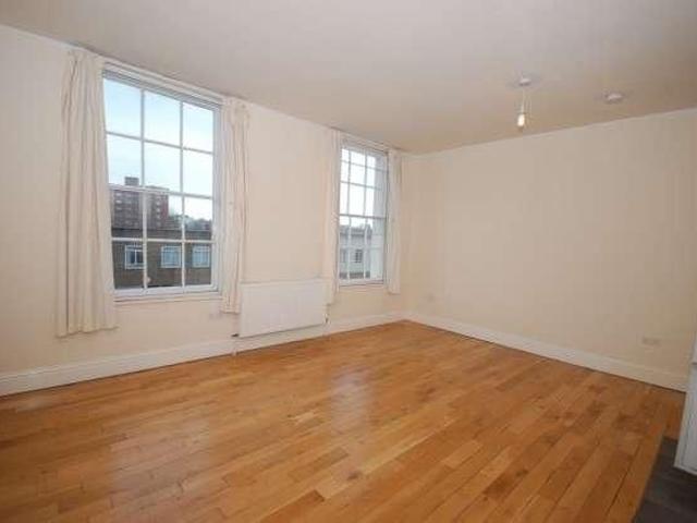 Apartment for rent in Milverton, Warwick