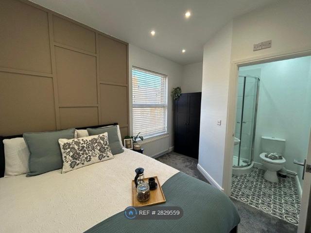 Room for rent in New Bilton