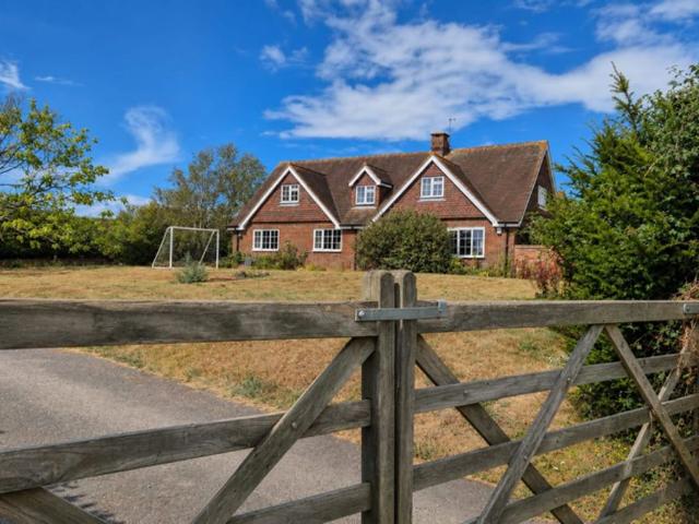 House for rent in Cross In Hand, East Sussex