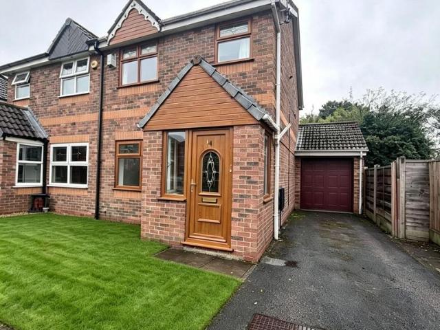 House for rent in Ashton-under-Lyne, Tameside