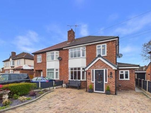 House for sale in Upton-by-Chester, Two Mills
