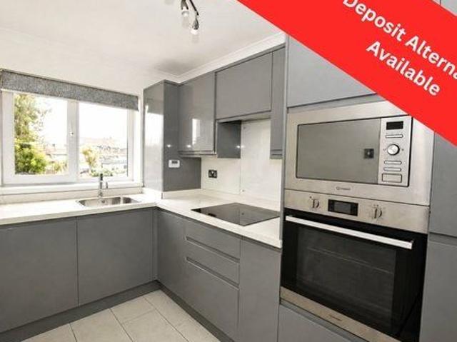 Apartment for rent in Harold Hill, Greater London
