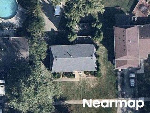 House for sale in Woodridge, Illinois