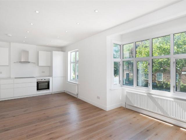 Apartment for rent in North Kensington, Greater London