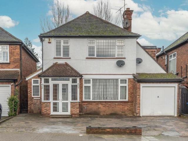 House for rent in Little Stanmore, Greater London