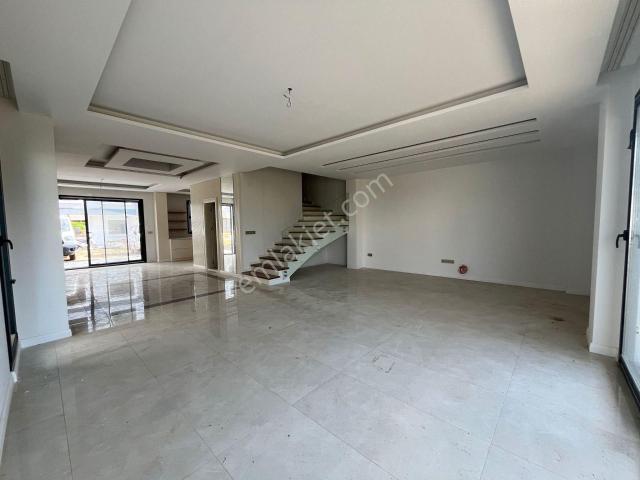 Nazilli içerisinde satılık Villa