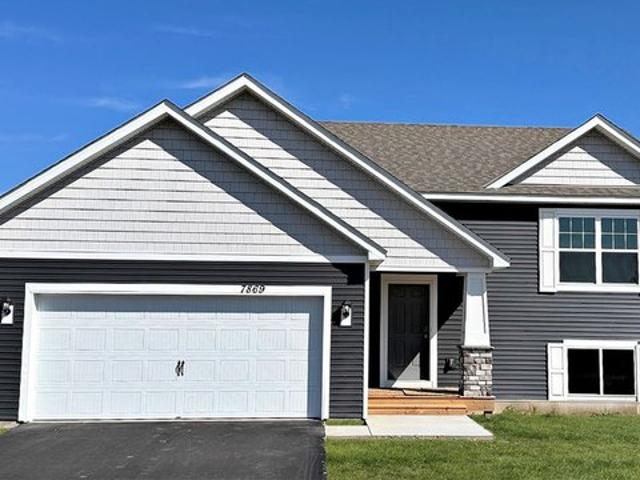 House for sale in Shakopee, Minnesota