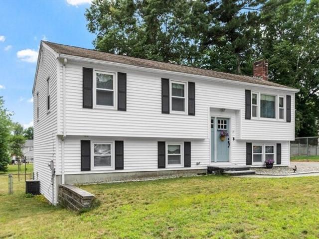 House for sale in Lowell, Massachusetts