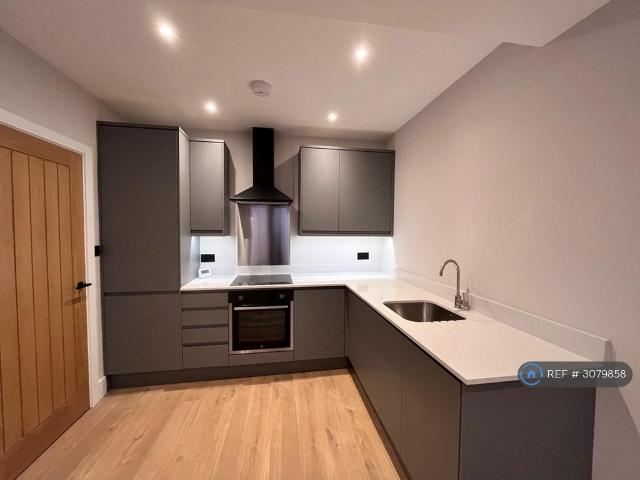 Apartment for rent in Sunnyside, Mid Sussex