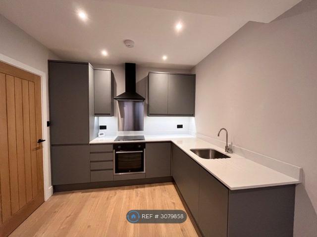 Apartment for rent in Sunnyside, Mid Sussex