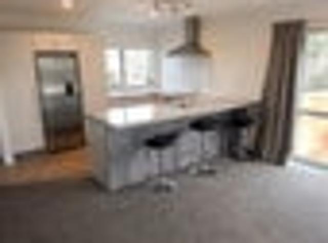 House for rent in Chaslands, Canterbury