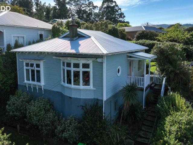 House for rent in Otakou