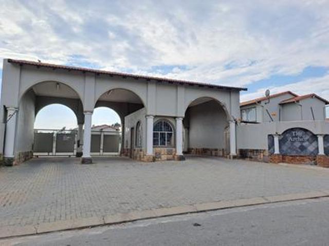 Townhouse for sale in Ekurhuleni, Gauteng