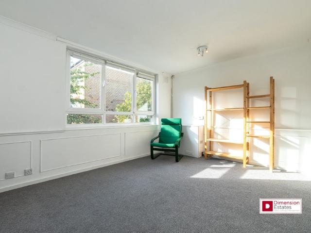 Townhouse for rent in London Borough of Hackney, Greater London
