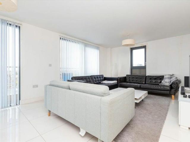 Apartment for rent in Dalston, Cat Hill