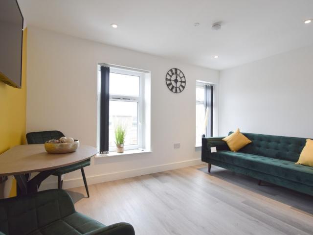 Apartment for rent in Falcon Lodge, Wales