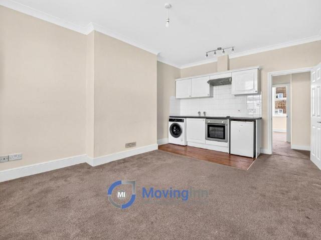 Apartment for rent in West Norwood, Greater London