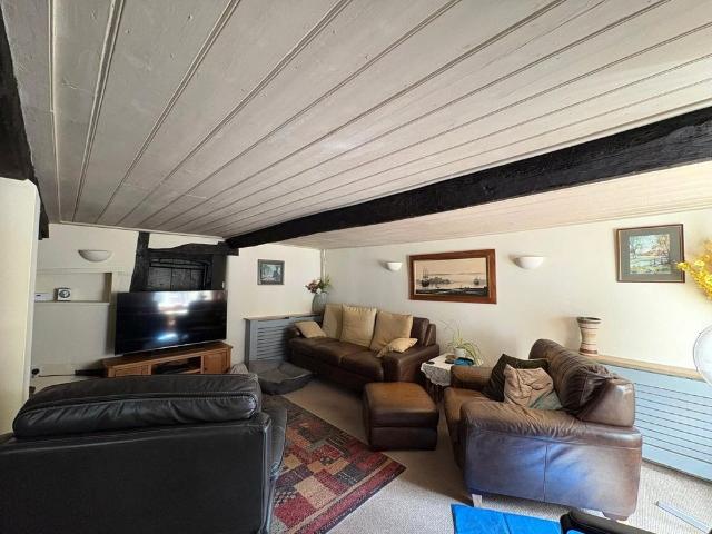 House for rent in Budlake, Devon