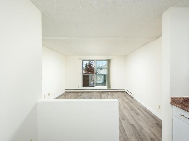 Apartment for rent in Wedgewood, Alberta