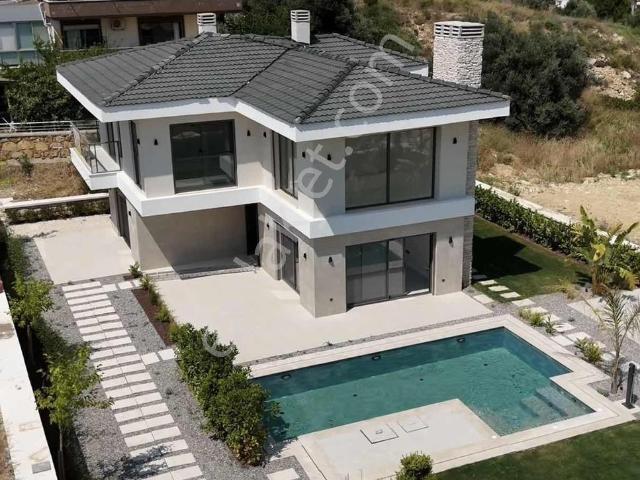 Çeşme, İzmir içerisinde satılık Villa