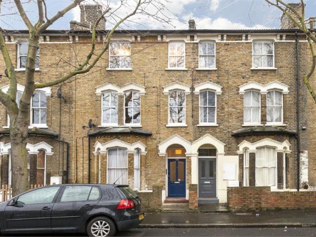 Apartment for rent in Stockwell, Greater London