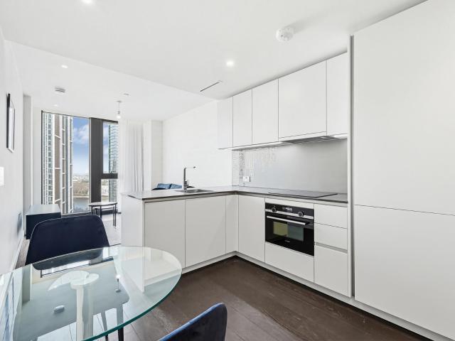Apartment for rent in Vauxhall, Greater London