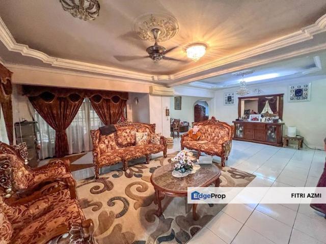 House for sale in Country Heights Damansara, Kuala Lumpur
