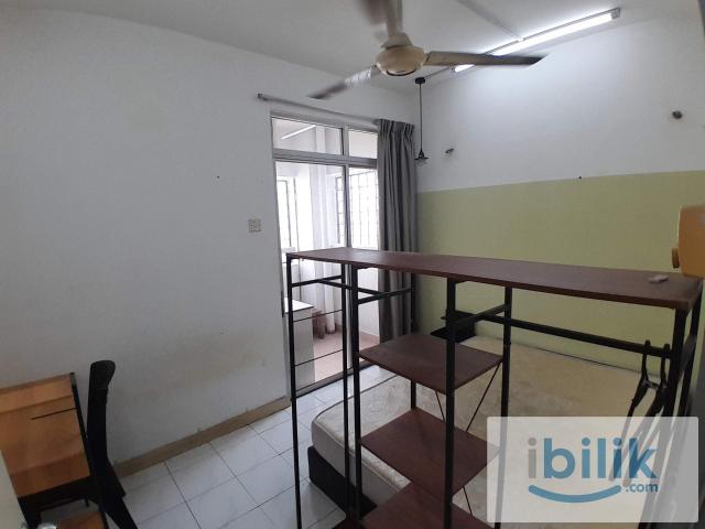 Room for rent in Petaling, Damansara Damai