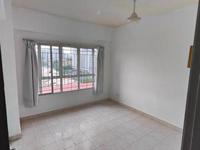 Condominium for sale in Petaling, Damansara Damai